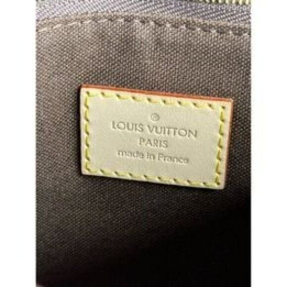 LOUIS VUITTON Menilmontant NEW GM Monogram Leather Shoulder Crossbody Bag Gift - Picture 8 of 12